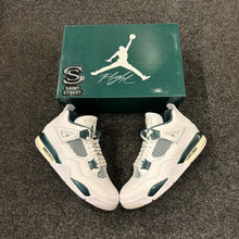 Load image into Gallery viewer, Jordan 4 Oxodised Green
