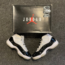 Load image into Gallery viewer, Air Jordan 11 &#39;Concord&#39;
