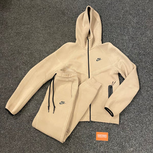 Nike Tech Fleece Tracksuit Beige