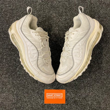 Load image into Gallery viewer, Nike Airmax 98 Triple White
