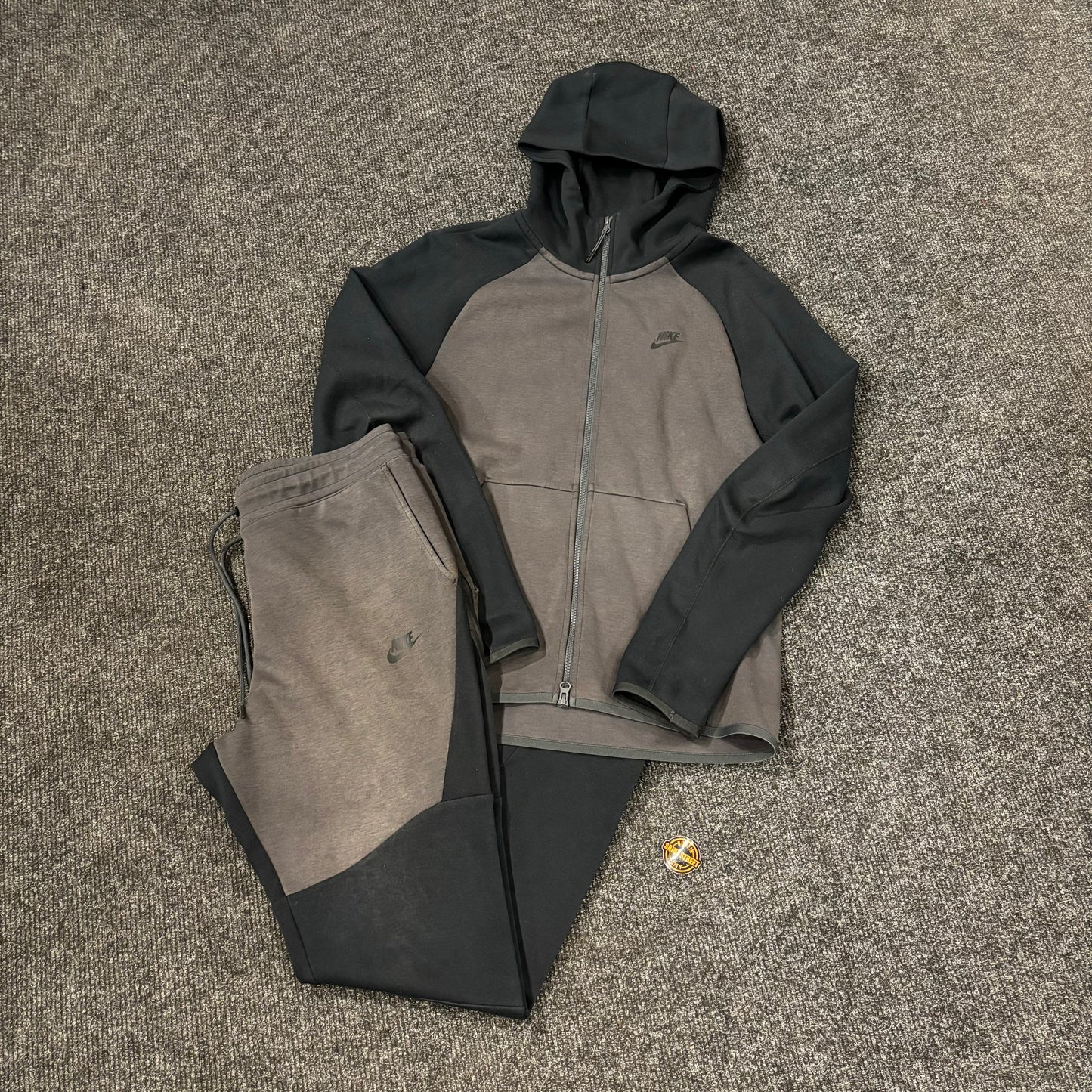 Nike Tech Fleece Black/Grey