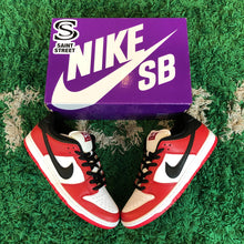 Load image into Gallery viewer, Nike SB Dunk Low &#39;J-Pack Chicago&#39;
