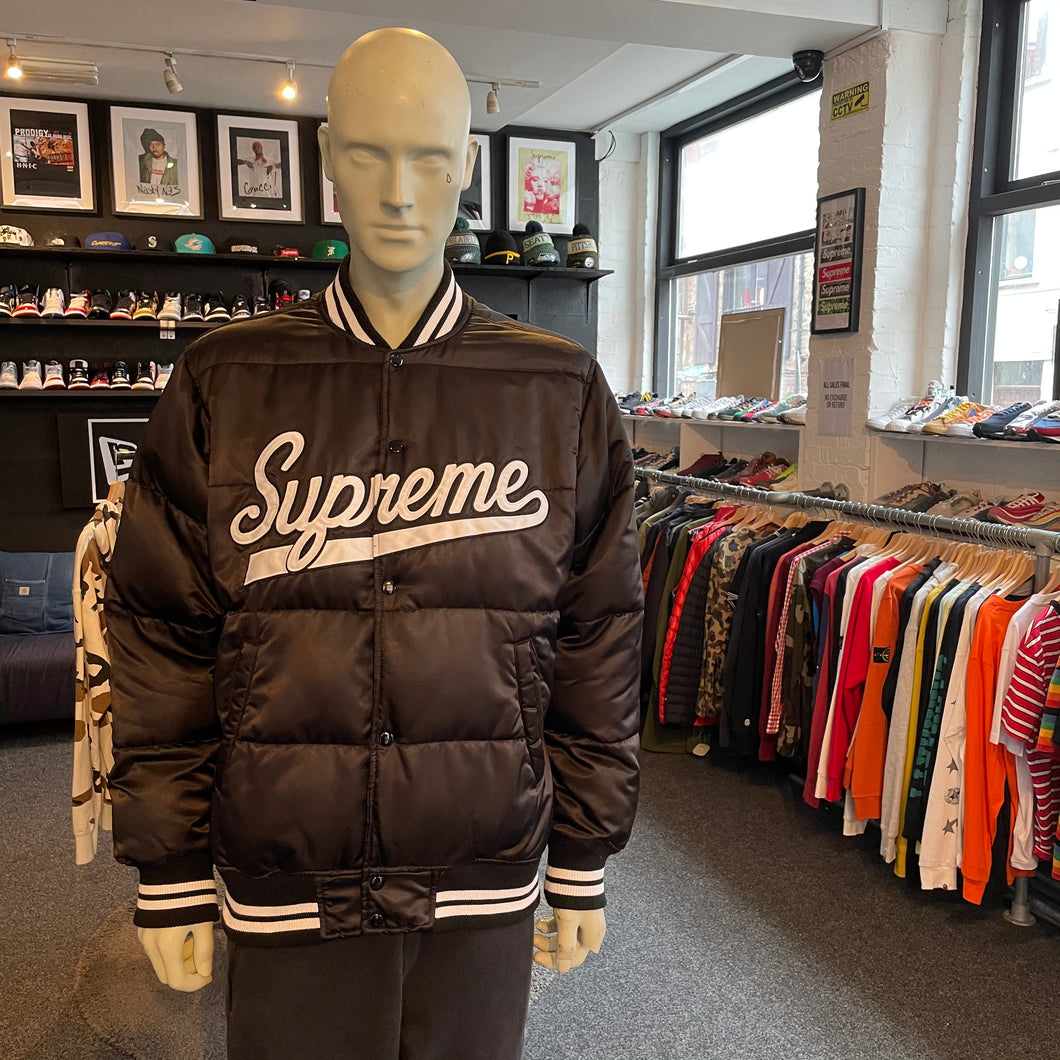 Supreme Script Varsity Puffy Jacket - アウター