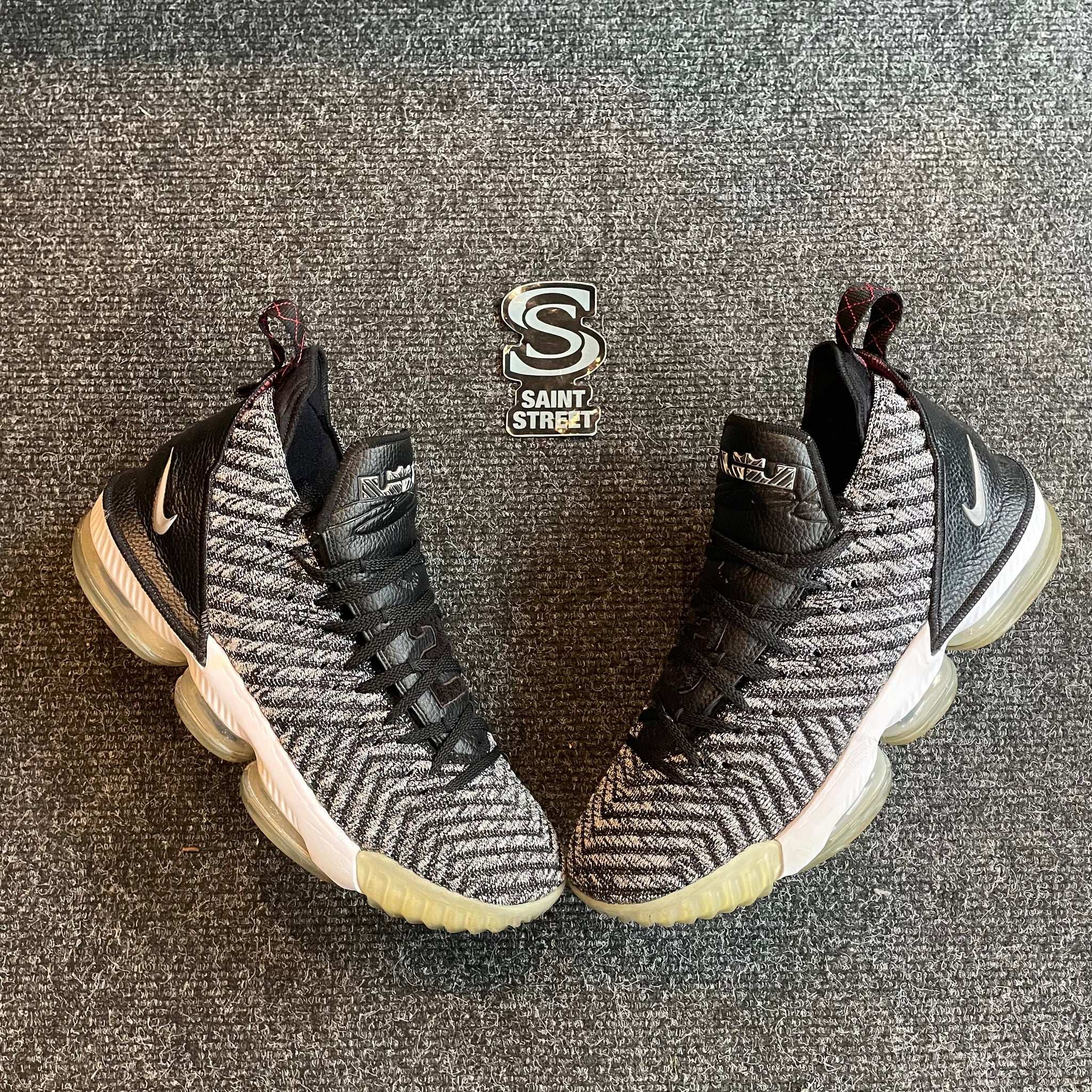 Nike lebron 16 online best sale